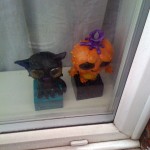 halloween window display